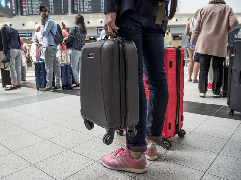 Százmilliókból segít a kormány hazajönni azoknak, akik épp itthon vannak