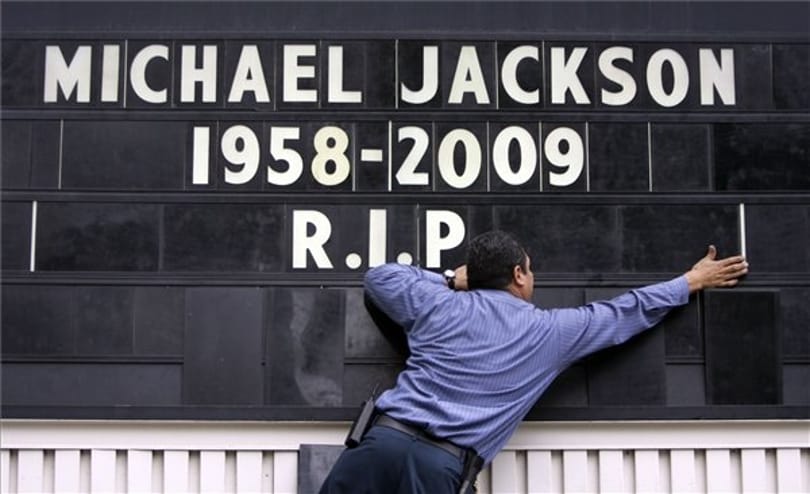 Öngyilkos lett Michael Jackson, nem megölték