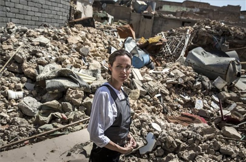 Angelina Jolie úton van a Marvel-univerzumba