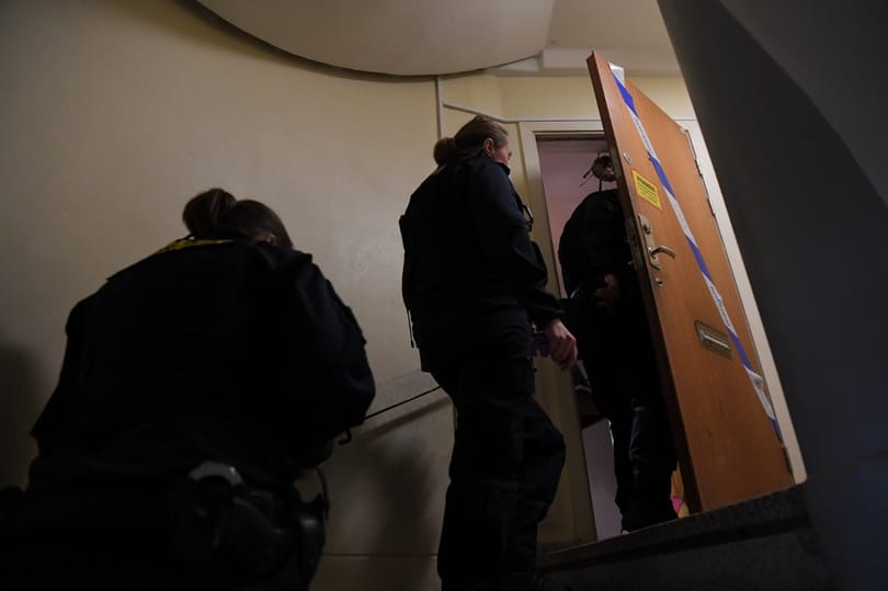 Felmentették a nőt, akiről azt hitték, hogy 28 évig tartotta fogva a fiát