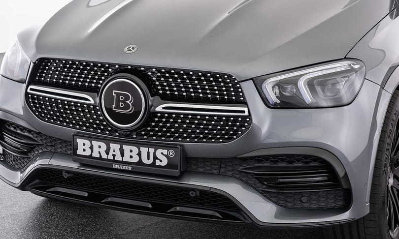 354 lóerős lett a Mercedes dízelhibrid divatterepjárója