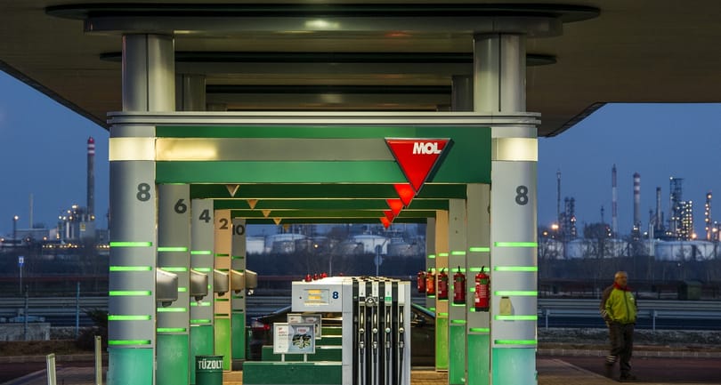 Szlovéniában nyomul a Mol
