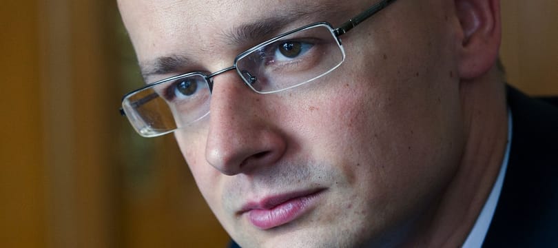 Szijjártó reagált: az uzsorázók oldalán áll az ellenzék?