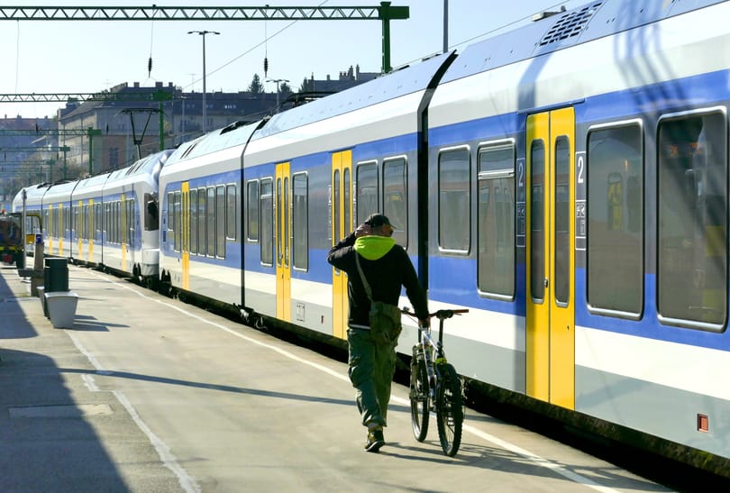 Szijjártó már bejelentette, mégsem indul meg jövő héten a vasúti személyforgalom Szeged és Szabadka között