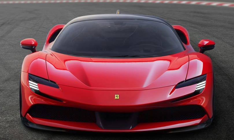 Videó: egész pontosan így működik az első zöld rendszámos Ferrari
