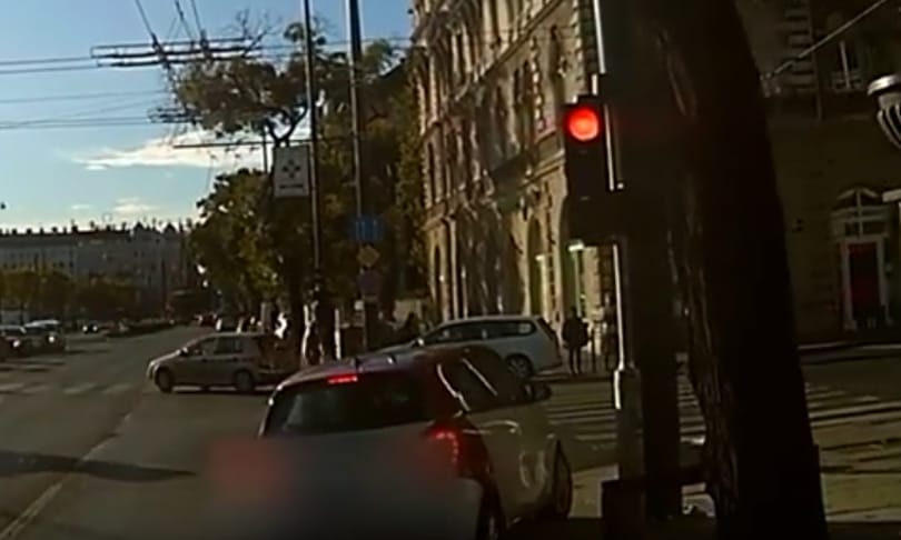 A nap videója: a Dózsa György út nem látott még ilyen kanyarodást