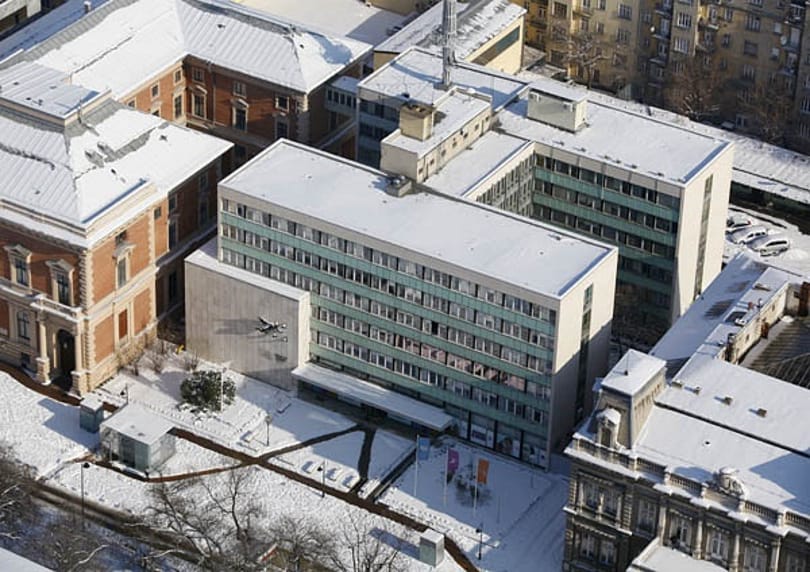 Bizonytalan, hova költöztetnék a Várból kitett Széchenyi könyvtárat