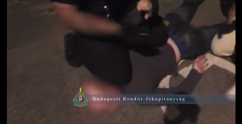 Máris elítélték az 1-es villamoson verekedő férfit