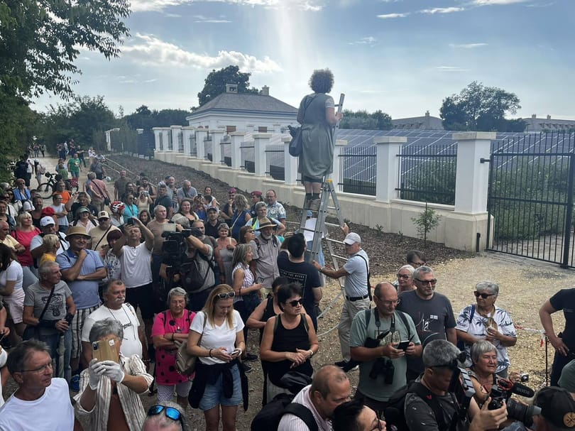 „Mobil kilátóval” készültek Hadházyék a hatvanpusztai tüntetésre