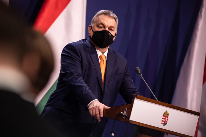 Szamizdat, balfácán, letiltás – furcsa közleményben reagált Orbán Manfred Weber szavaira