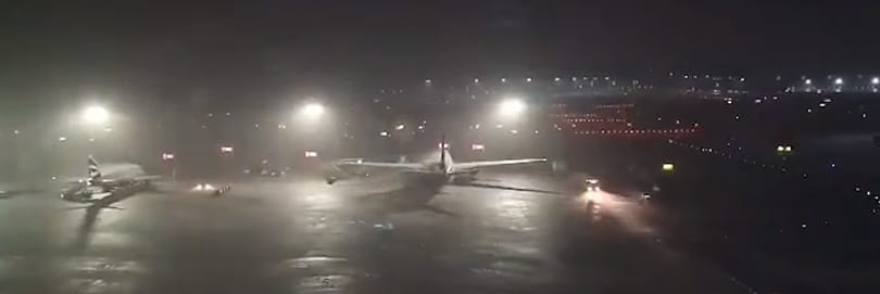 Elárasztotta a víz a frankfurti repteret, 70 járatot töröltek – videó