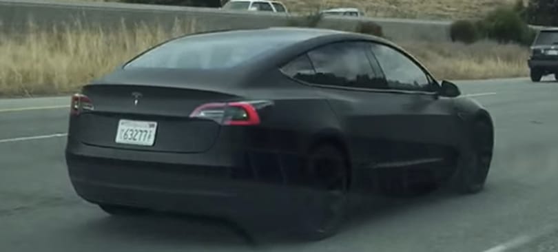 Lebukott a Tesla Model 3, és ennek csak örülhetünk