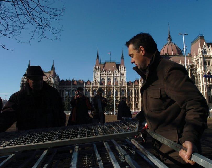 Hont András: Háború és háború