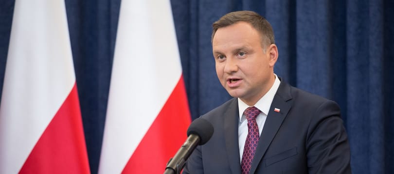 Andrzej Duda 11 percig azt hitte, hogy az ENSZ főtitkárával beszél, pedig orosz telefonbetyárok voltak a vonalban