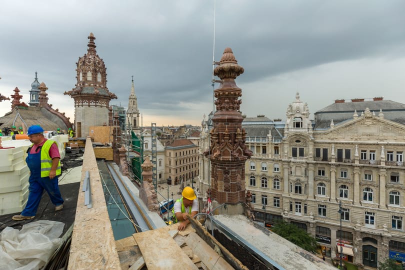 Gyönyörű lesz a felújított Párisi Udvar, nézegessen képeket