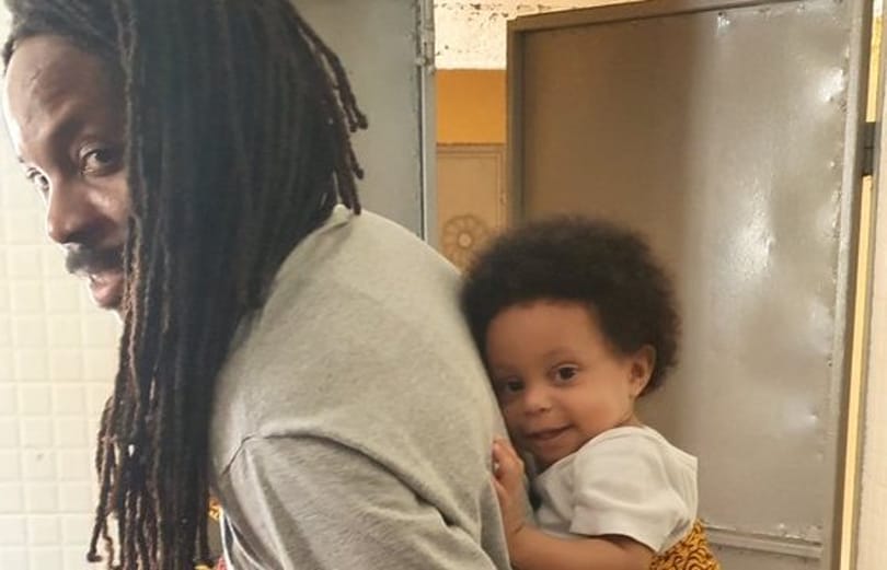 A gendernormákat felrúgva jelentkezett be a Zoomon egy afrikai miniszter