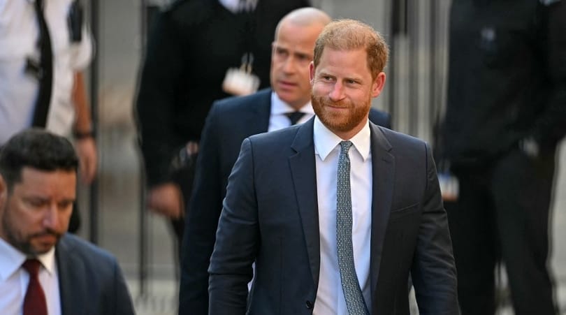 Nagyon úgy tűnik, hogy Harry herceg és Károly király pont elkerülte egymást