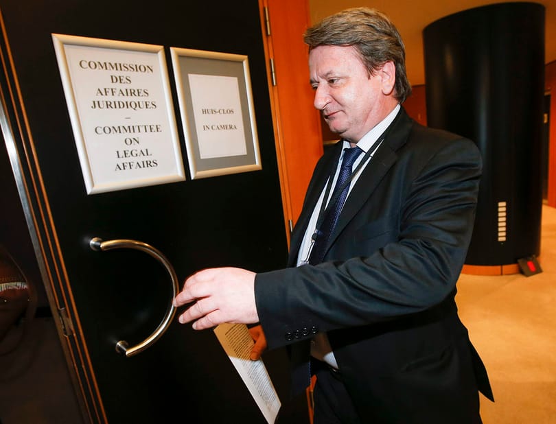Márciusig nyomozhatnak a jobbikos EP-képviselő kémkedési ügyében