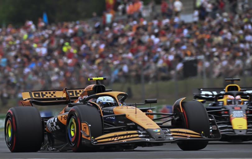 Élen a McLarenek, Verstappen csak a harmadik a hungaroringi időmérőn
