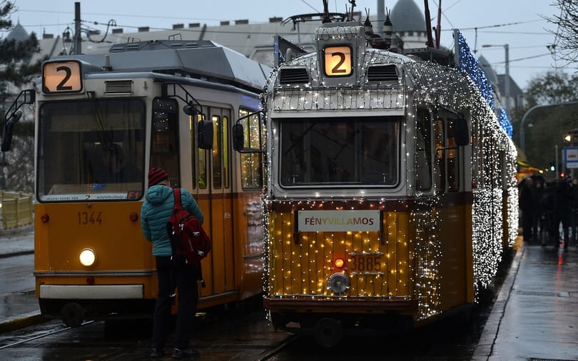 Mennyit spórol a főváros azzal, hogy idén nem jár a fényvillamos?