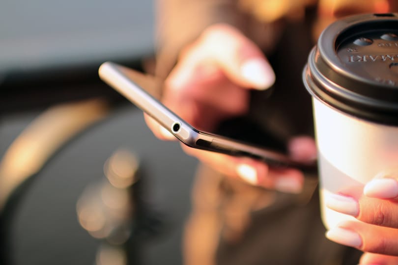Egy mobilszolgáltató, amelynek nincs gondja a gátlástalanul torrentezőkkel. Egyelőre