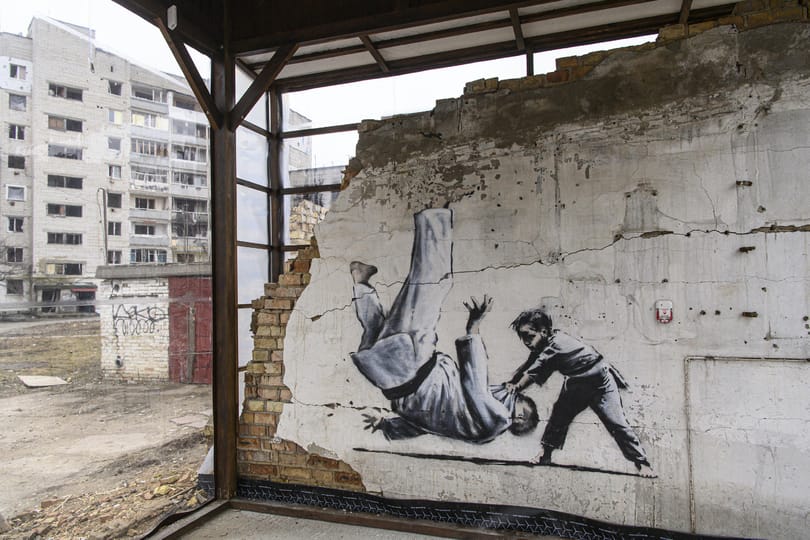 Banksy letette névjegyét Ukrajnában, de alkotásai veszélyben vannak