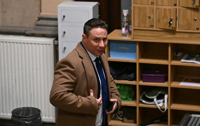 Schadl György édesanyjának felszámolócégei húszmilliós nyereséget termeltek