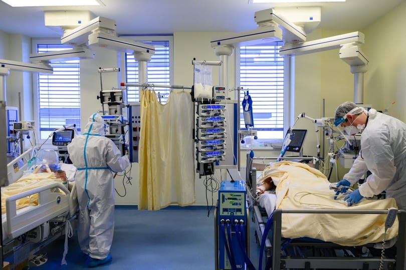Annyi a beteg, hogy újra megnyitották a Covid-osztályt a győri kórházban