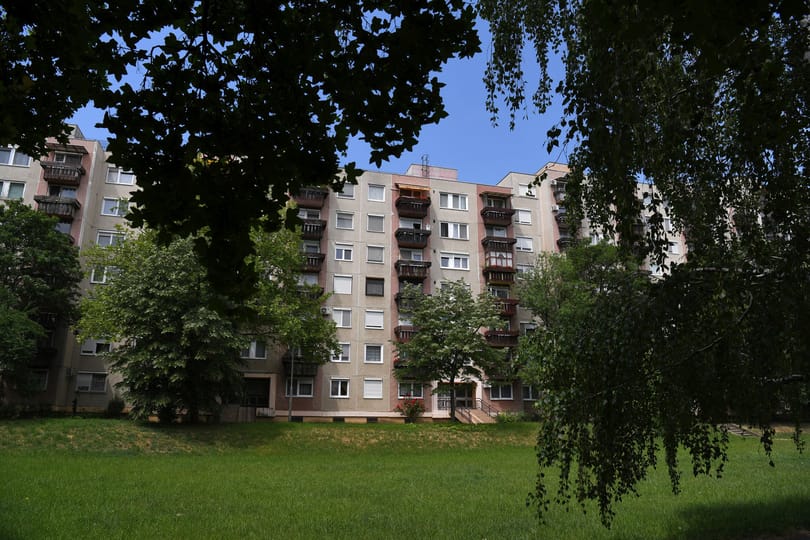 A rezsiemelés miatt túlkínálat alakulhat ki az ingatlanpiacon a nagy és korszerűtlen családi házakból