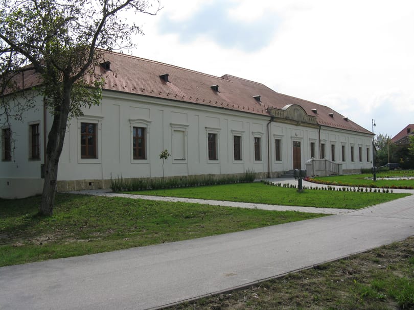 Bugyin ismét pompázik a kastély