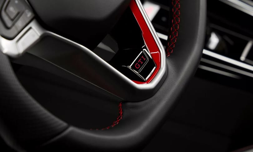 Különleges új Golf GTI-vel rukkol elő a VW