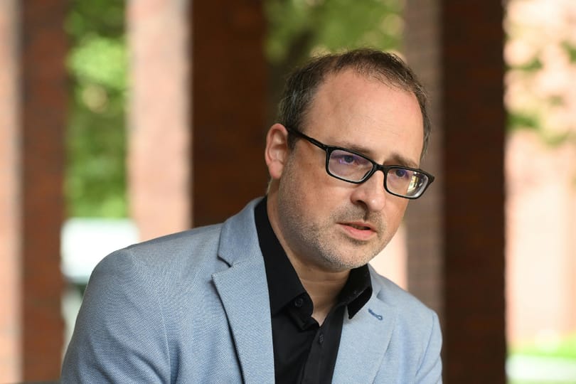 Tóta W. Árpád a Kispolgárról: 
