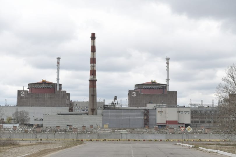 Beintettek az orosz utasításnak a zaporizzsjai atomerőmű ukrán dolgozói - tét a nukleáris katasztrófa
