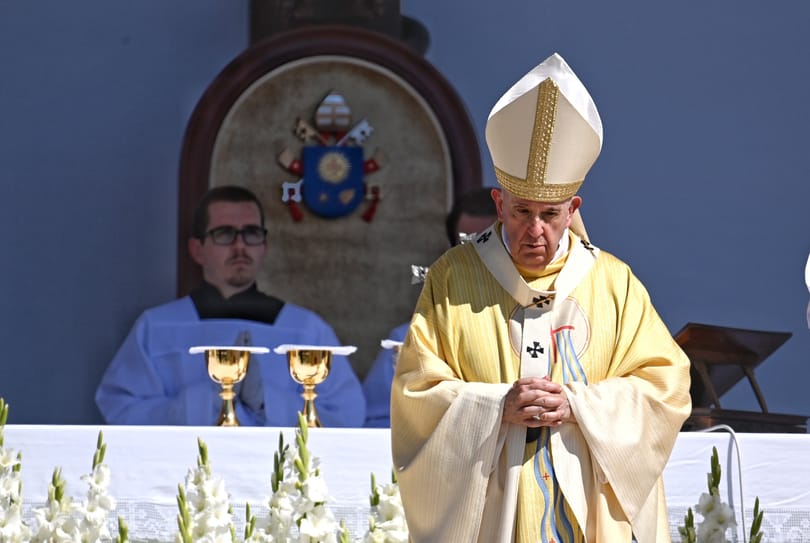 Hatalmas lezárások jönnek Budapesten a pápa látogatása miatt