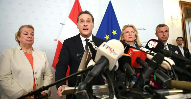 Bécsben bulihangulat van Heinz-Christian Strache lemondása után