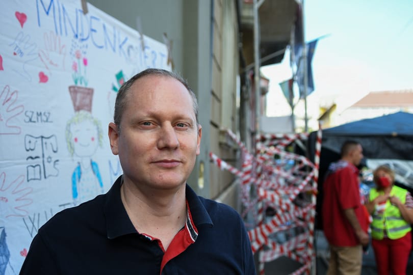 Bilincsben, saját lakásából vitte el a NAV Ónodi Istvánt, Iványi Gábor egyházának gazdasági igazgatóját