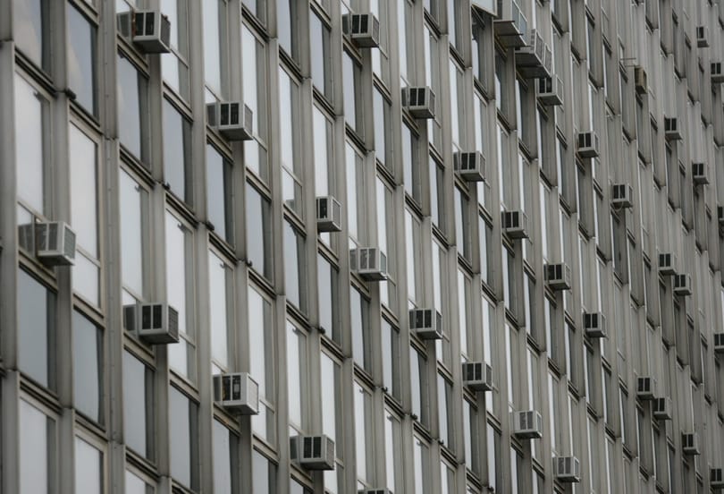 Végképp kiszálltak az alapítók a milliárdosok által kiszemelt cégekből