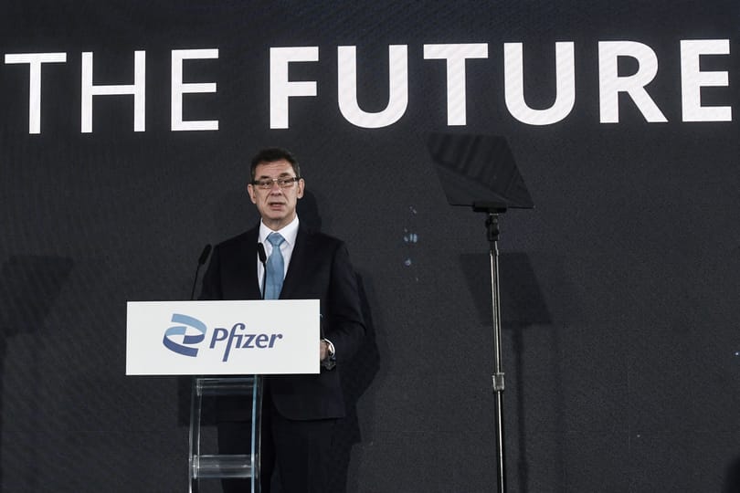 Pfizer-vezérigazgató: A koronavírus mutációi jóval veszélyesebbek, mint a majomhimlő terjedése
