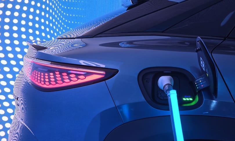 Európába jönnek a BYD szupertöltői: 5 perc alatt 400 kilométer hatótávot adnak