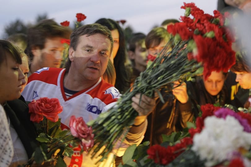 Fotógaléria: szurkolók virrasztanak a Lokomotiv Jaroszlavl stadionja előtt