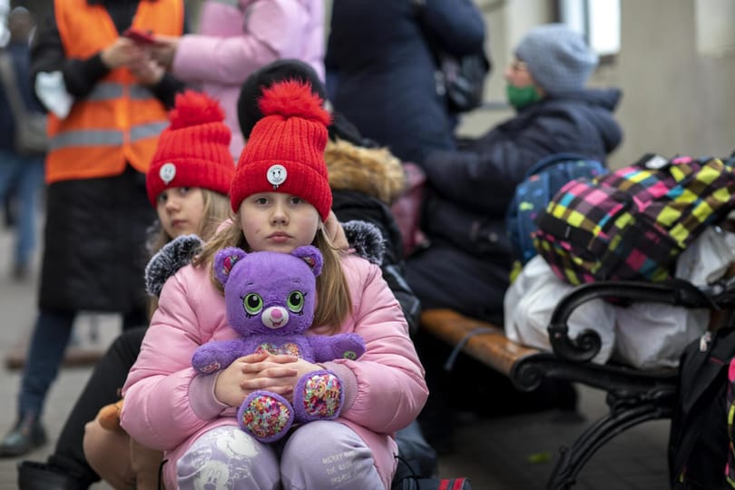 Maci, fotó, sapka – tárgyak, amelyektől meg nem válnának a menekült gyerekek