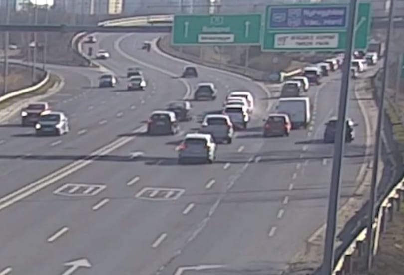 Újabb videón mutatta meg a Magyar Közút, hogyan alakul ki egy tömeges baleset
