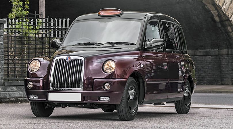 Rolls-Royce lett ez a londoni taxi, de az ára is olyan