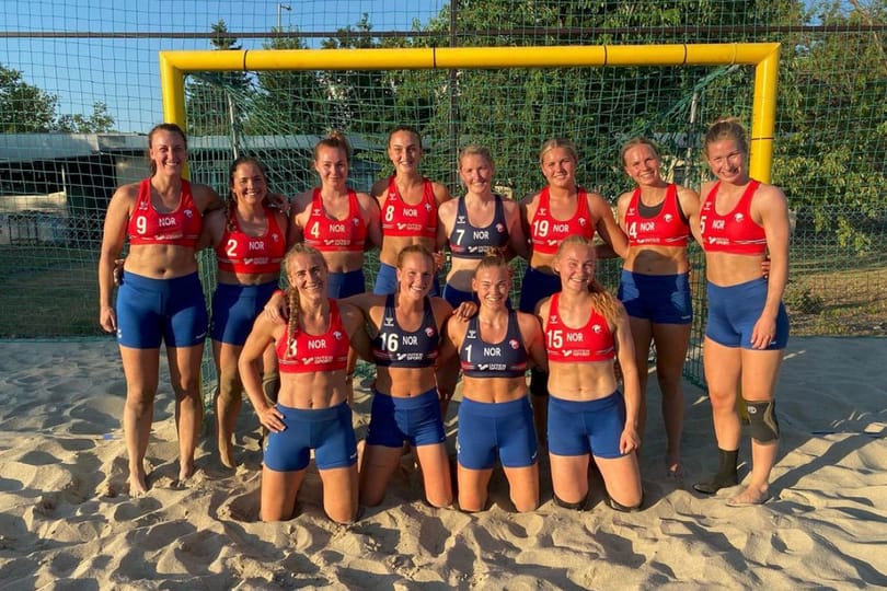 „Megdöbbentő, hogy fizetnünk kell azért, mert nem bugyiban játszunk” – megszólaltak a norvég strandkézilabdások