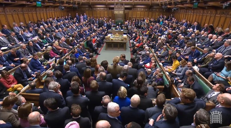 A brit parlament megszavazta az újabb Brexit-halasztási kérelmet