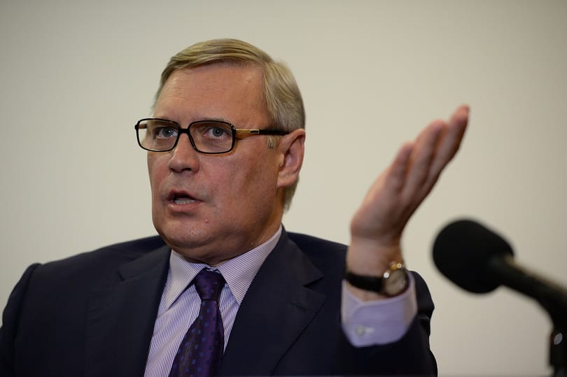 Kaszjanov most tojásokat kapott a fejére