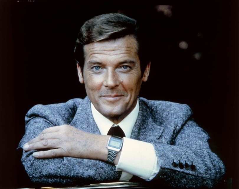 Itt egy sztori Roger Moore-ról, amely könnyeket fog csalni a szemébe