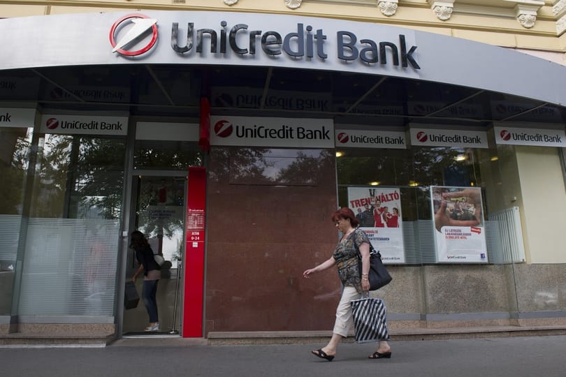 Zuhan az UniCredit