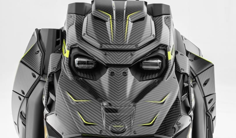 Az autótuningban extrém Mansory, most egy motorosszánt vett kezelésbe
