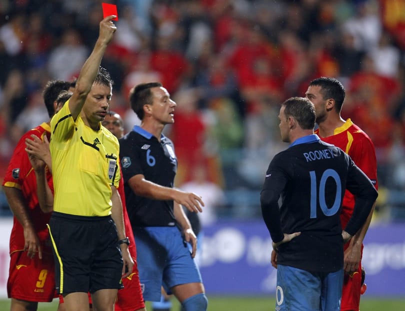 Rooney buta hibája három meccsbe és a kezdőcsapatba kerülhet
